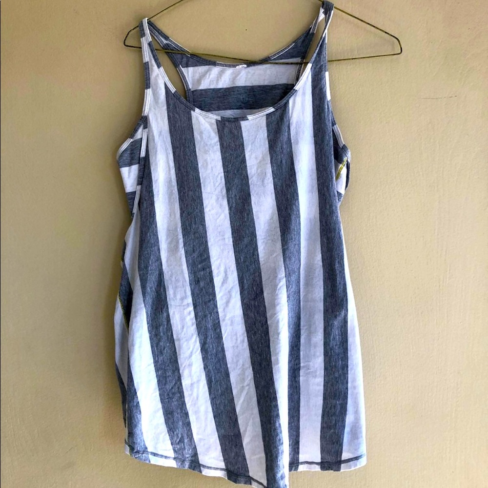 Lululemon flowy tank